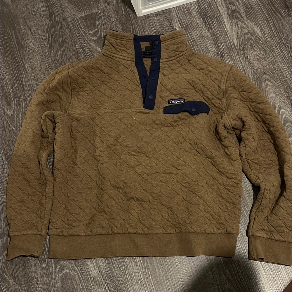 Patagonia Men's Tan Quilted Zip-Up Sweater